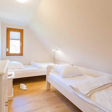 بيت للعطل Doppelhaushaelfte فاستروم