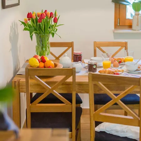 Doppelhaushaelfte * فاستروم