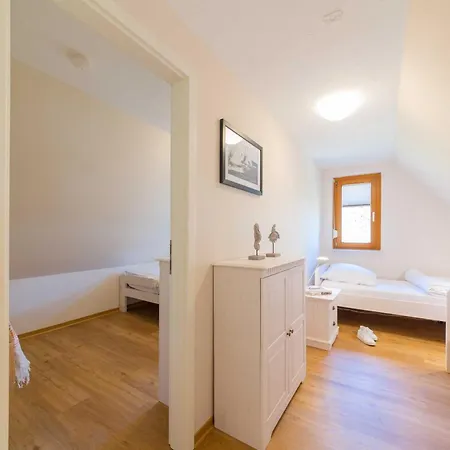 بيت للعطل Doppelhaushaelfte